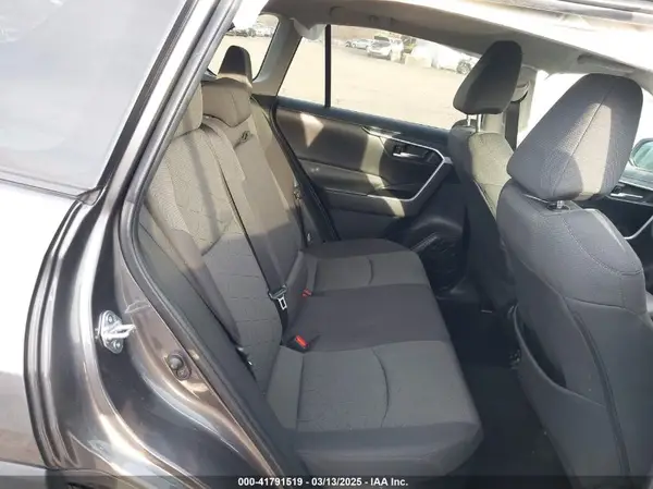 4T3RWRFVXMU043839 2021 TOYOTA RAV 4 - Image 8