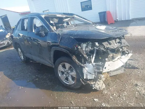 4T3RWRFVXMU044442 2021 TOYOTA RAV 4 - Image 1
