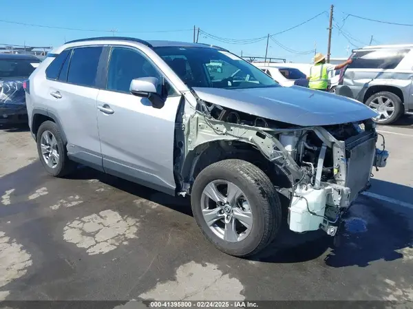 4T3RWRFVXN4074851 2022 TOYOTA RAV 4 - Image 1