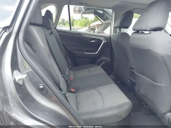 4T3RWRFVXNU057564 2022 TOYOTA RAV 4 - Image 8