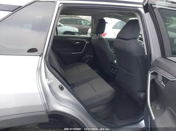 4T3RWRFVXNU074851 2022 TOYOTA RAV 4 - Image 8
