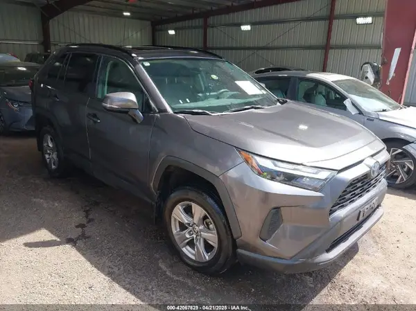 4T3RWRFVXNU077426 2022 TOYOTA RAV 4 - Image 1