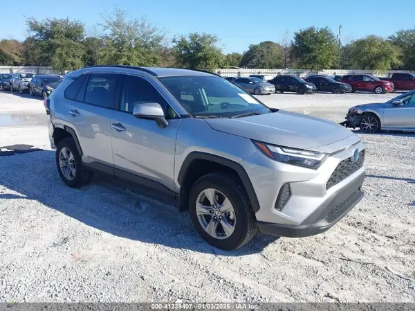 4T3RWRFVXRU111063 2024 TOYOTA RAV 4 - Image 1