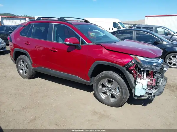 4T3RWRFVXRU118661 2024 TOYOTA RAV 4 - Image 1