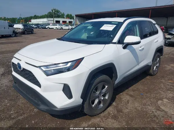 4T3RWRFVXRU125190 2024 TOYOTA RAV 4 - Image 2