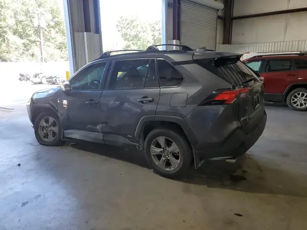 4T3RWRFVXRU128817 2024 TOYOTA RAV 4 - Image 2