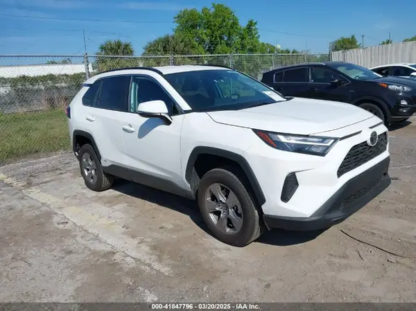 4T3RWRFVXSU166151 2025 TOYOTA RAV 4 - Image 1