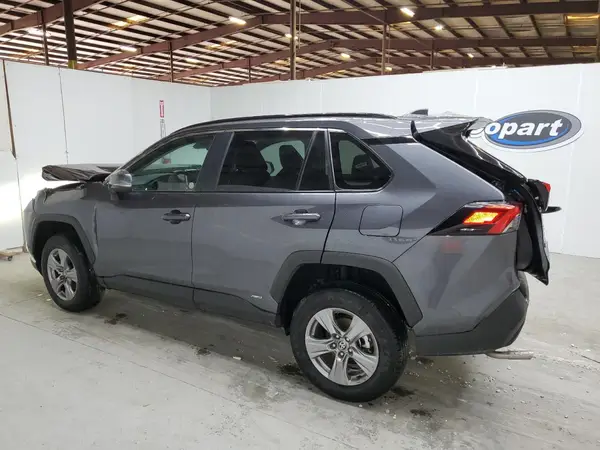 4T3RWRFVXSU176582 2025 TOYOTA RAV 4 - Image 2