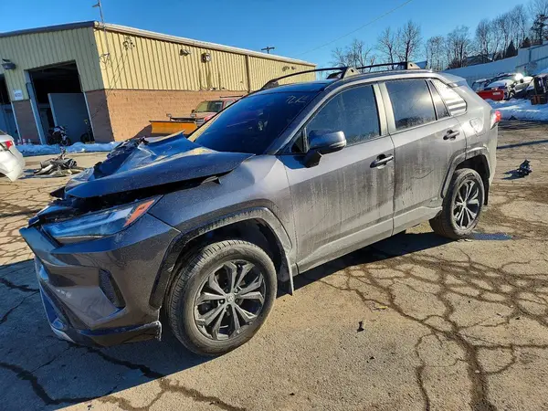 4T3T6RFV0NU081913 2022 TOYOTA RAV 4 - Image 1