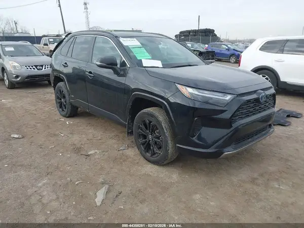 4T3T6RFV0NU086867 2022 TOYOTA RAV 4 - Image 1