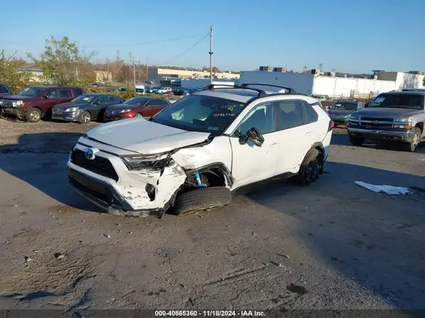 4T3T6RFV0PU110247 2023 TOYOTA RAV 4 - Image 2