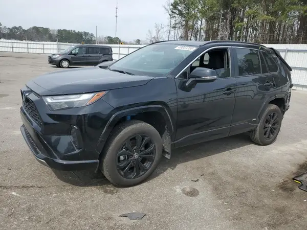 4T3T6RFV0RU141131 2024 TOYOTA RAV 4 - Image 1