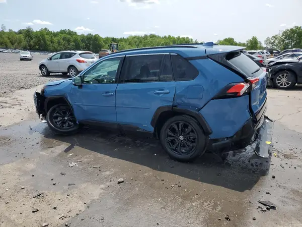 4T3T6RFV1NU097215 2022 TOYOTA RAV 4 - Image 2