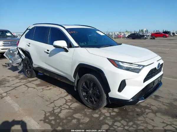 4T3T6RFV3NU066970 2022 TOYOTA RAV 4 - Image 1