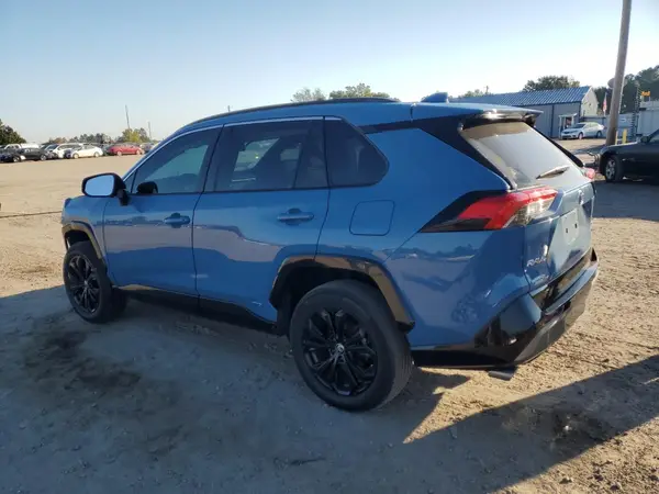 4T3T6RFV3NU070288 2022 TOYOTA RAV 4 - Image 2