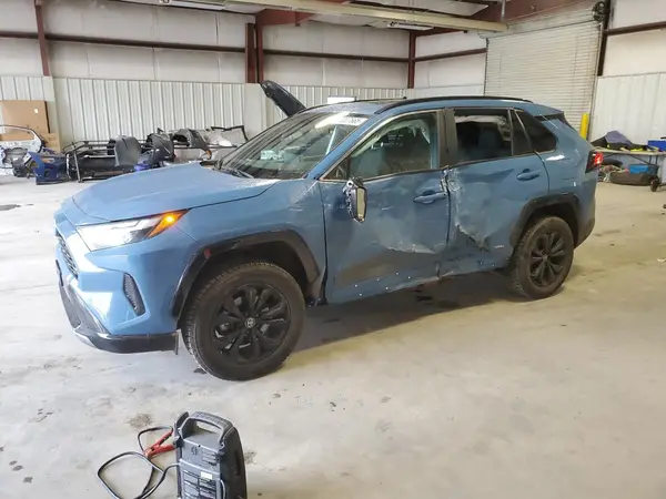 4T3T6RFV4NU097550 2022 TOYOTA RAV 4 - Image 1