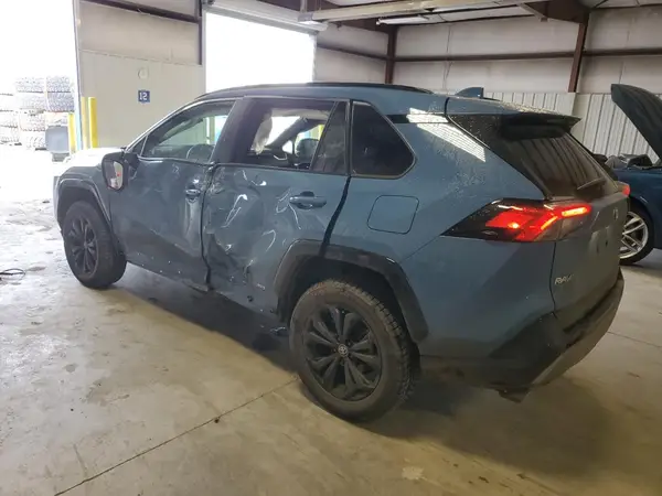 4T3T6RFV4NU097550 2022 TOYOTA RAV 4 - Image 2