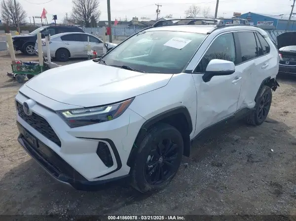 4T3T6RFV4PU126323 2023 TOYOTA RAV 4 - Image 2