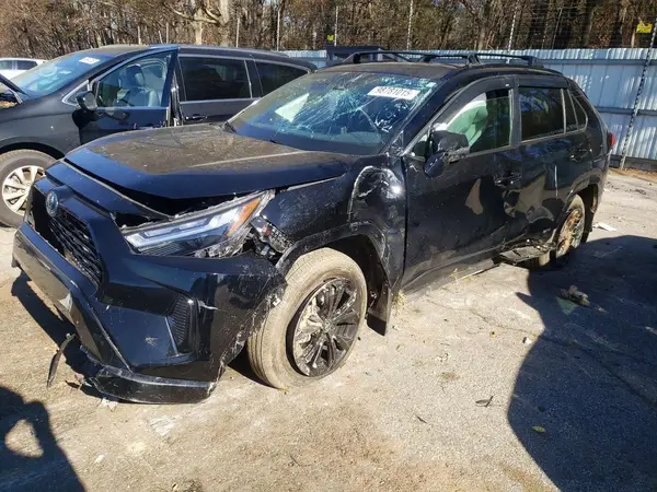4T3T6RFV5RU173105 2024 TOYOTA RAV 4 - Image 1