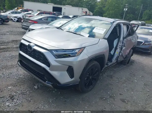 4T3T6RFV5SU183462 2025 TOYOTA RAV 4 - Image 2