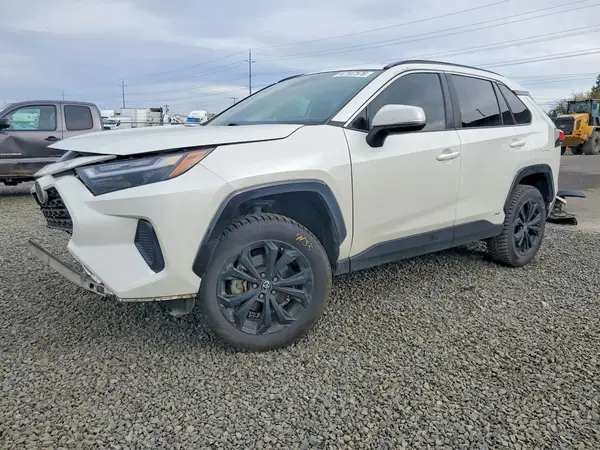 4T3T6RFV6NU087327 2022 TOYOTA RAV 4 - Image 1