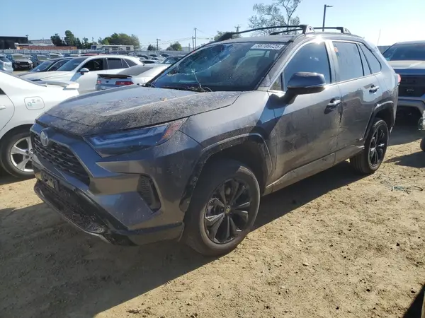 4T3T6RFV6NU104739 2022 TOYOTA RAV 4 - Image 1