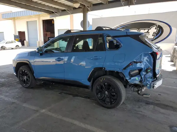 4T3T6RFV7NU103423 2022 TOYOTA RAV 4 - Image 2