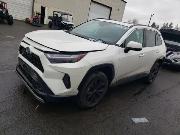 4T3T6RFV8NU085773 2022 TOYOTA RAV 4 - Image 1