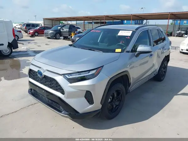4T3T6RFV8NU090813 2022 TOYOTA RAV 4 - Image 2