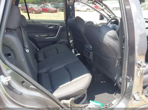 4T3T6RFV8RU160350 2024 TOYOTA RAV 4 - Image 8