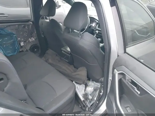 4T3T6RFV9NU070229 2022 TOYOTA RAV 4 - Image 8