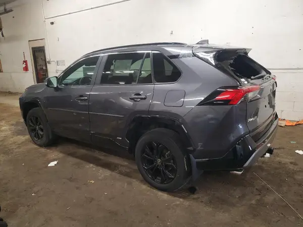 4T3T6RFVXNU086035 2022 TOYOTA RAV 4 - Image 2