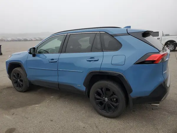 4T3T6RFVXNU100435 2022 TOYOTA RAV 4 - Image 2