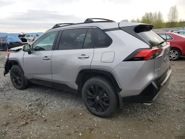 4T3T6RFVXNU104307 2022 TOYOTA RAV 4 - Image 2