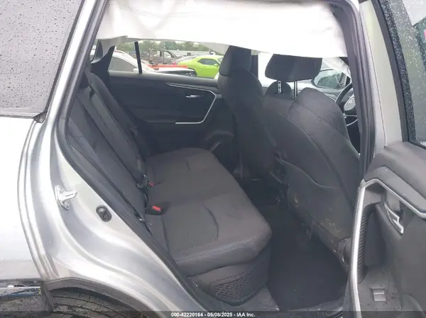 4T3T6RFVXSU176765 2025 TOYOTA RAV 4 - Image 8
