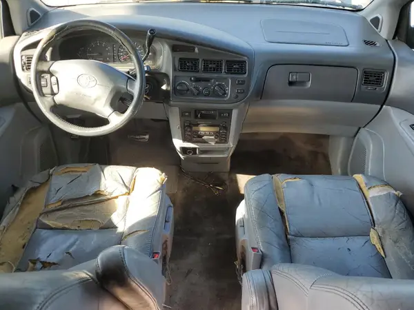4T3ZF13C0YU235653 2020 TOYOTA SIENNA - Image 8