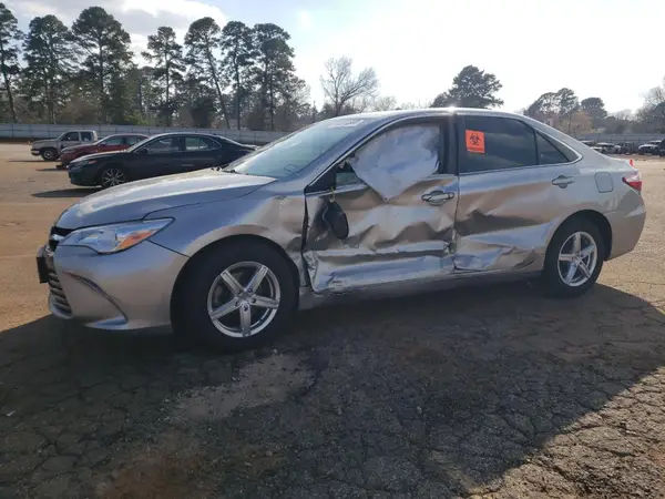 4T4BF1FK0GR519270 2016 TOYOTA CAMRY - Image 1