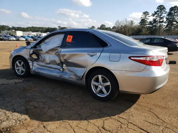 4T4BF1FK0GR519270 2016 TOYOTA CAMRY - Image 2