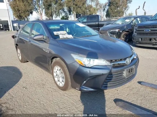 4T4BF1FK0GR519298 2016 TOYOTA CAMRY - Image 1