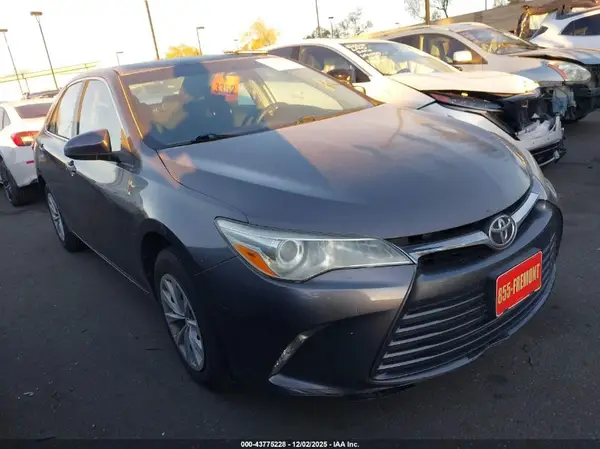 4T4BF1FK0GR521567 2016 TOYOTA CAMRY - Image 1