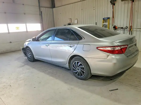 4T4BF1FK0GR523982 2016 TOYOTA CAMRY - Image 2