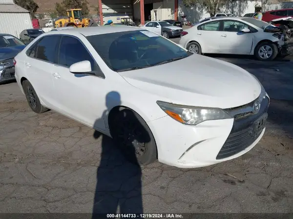 4T4BF1FK0GR525831 2016 TOYOTA CAMRY - Image 1