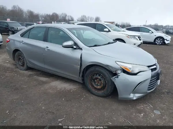 4T4BF1FK0GR527126 2016 TOYOTA CAMRY - Image 1