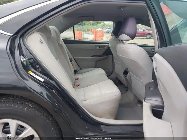 4T4BF1FK0GR527563 2016 TOYOTA CAMRY - Image 8