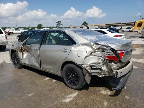 4T4BF1FK0GR529927 2016 TOYOTA CAMRY - Image 2