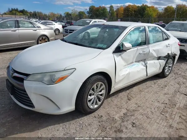 4T4BF1FK0GR531242 2016 TOYOTA CAMRY - Image 2