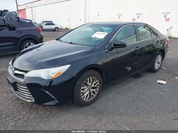 4T4BF1FK0GR531919 2016 TOYOTA CAMRY - Image 2