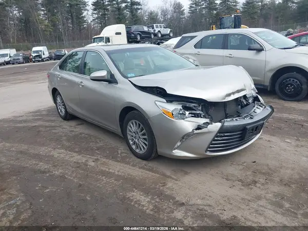 4T4BF1FK0GR533671 2016 TOYOTA CAMRY - Image 1
