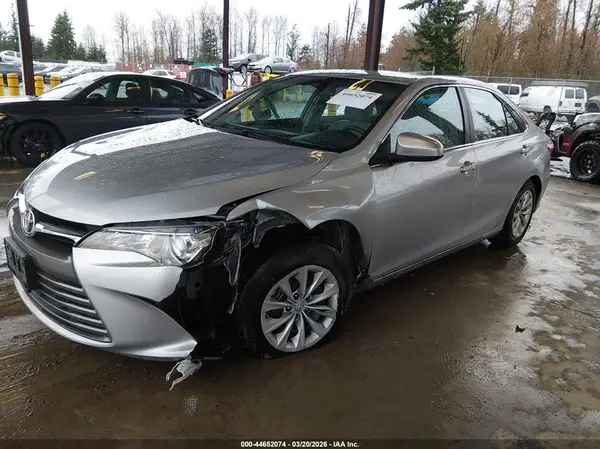4T4BF1FK0GR535372 2016 TOYOTA CAMRY - Image 2