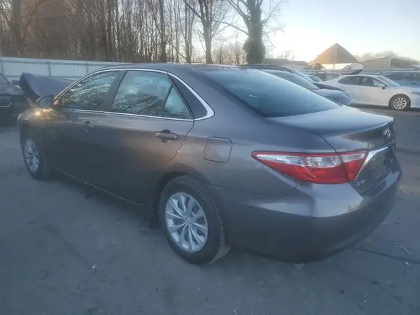 4T4BF1FK0GR536330 2016 TOYOTA CAMRY - Image 2